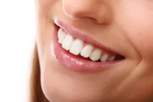 key Pros and Cons of Teeth Whitening